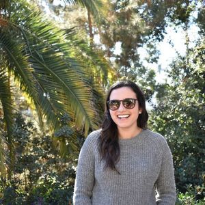 Meet your Posher, Alexis